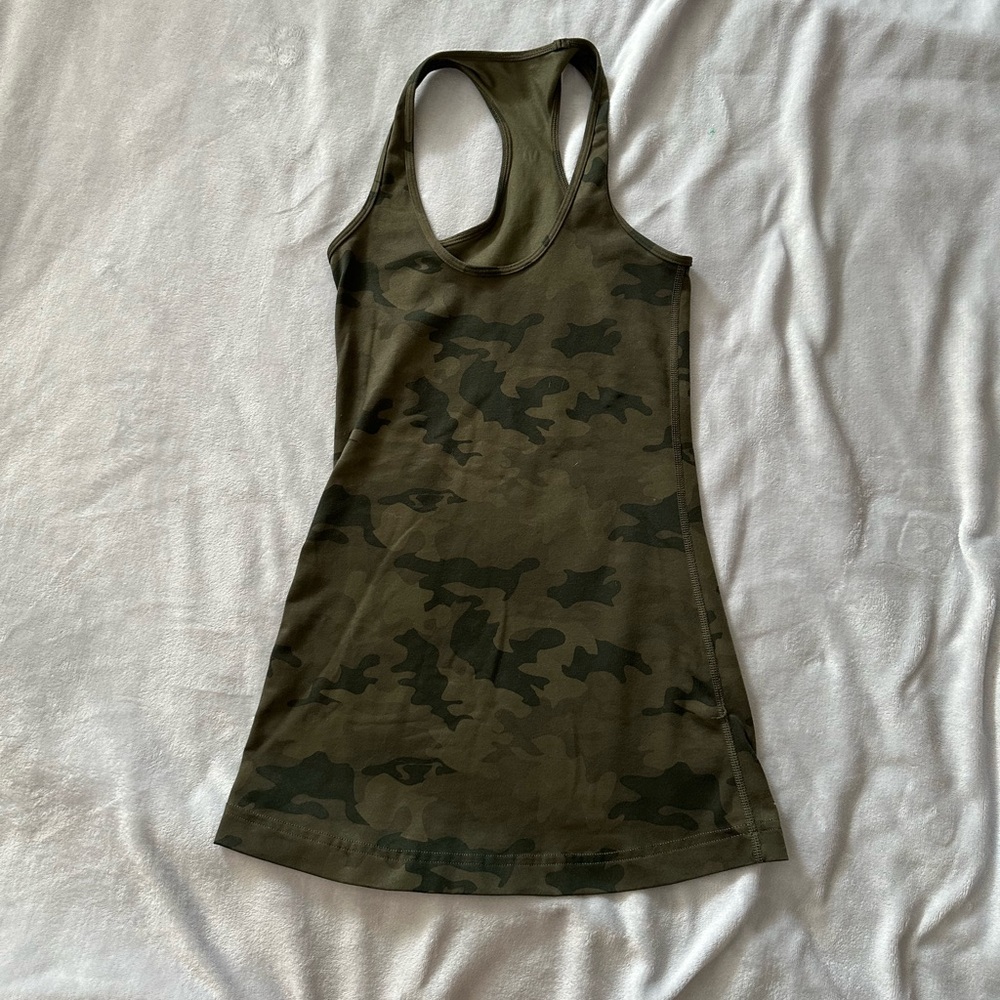 Lululemon tank top